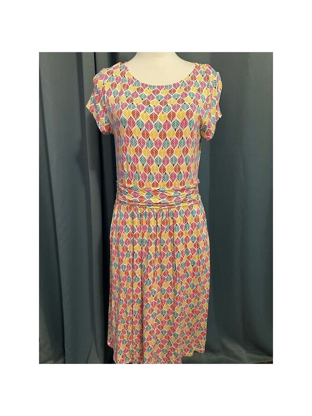 Boden Amelie Floral Leaf Print Dress Size 8 Knee Length Casual Pockets